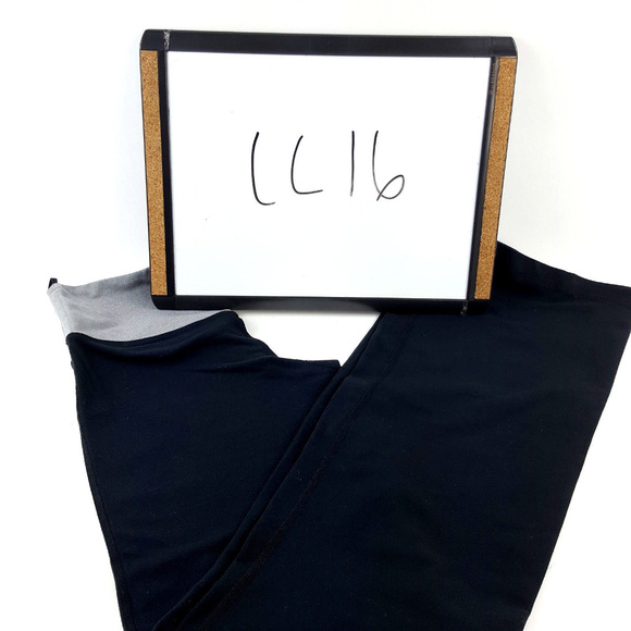 Lululemon Womens Fitness Wear Yoga Pants - Picture 4 of 4